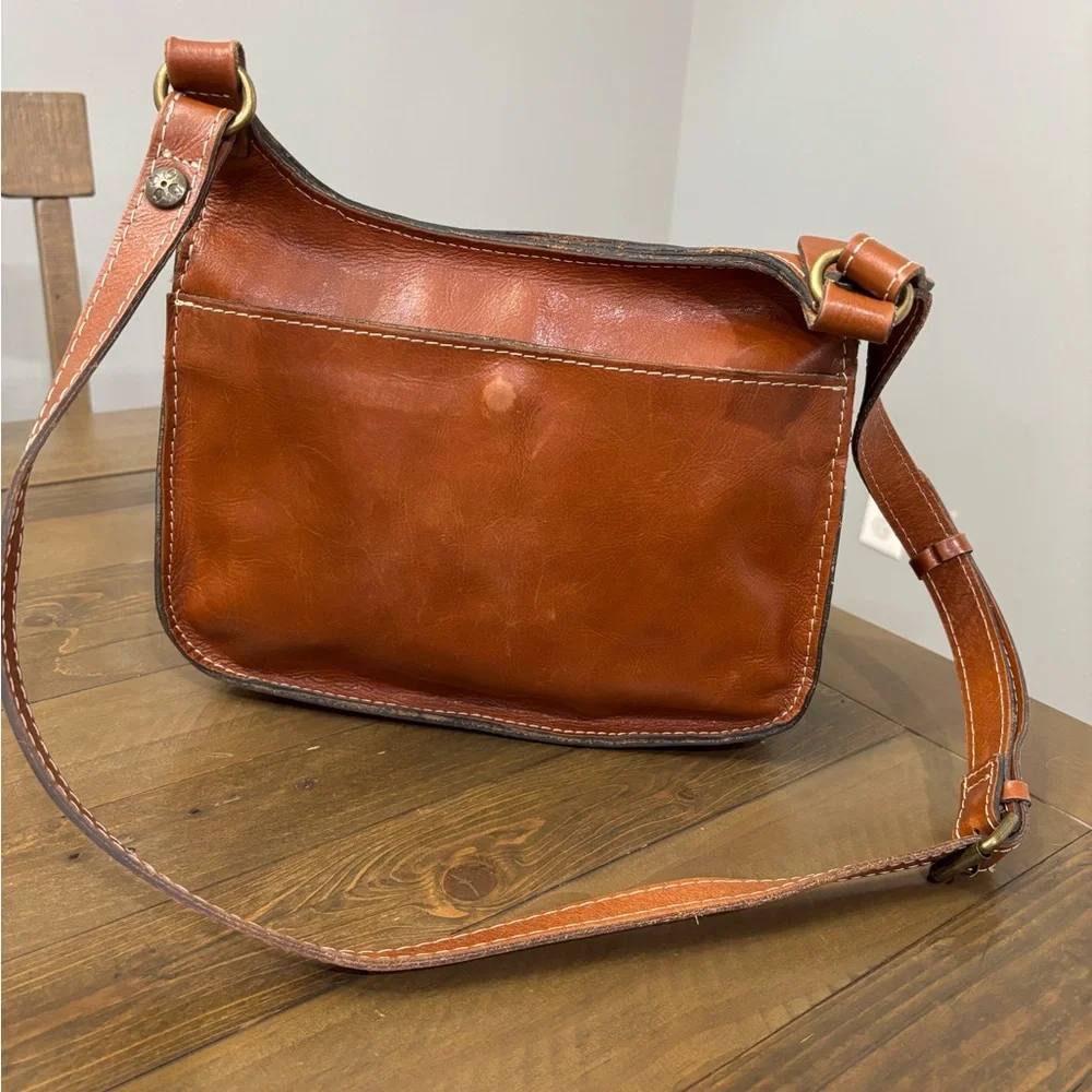 Patricia Nash London Saddle Bag